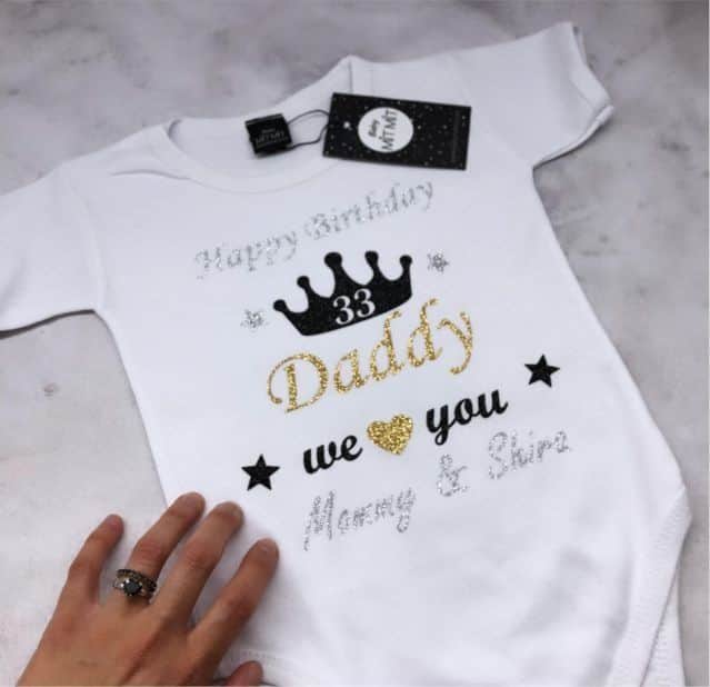 בגד גוף יום הולדת לאבוש