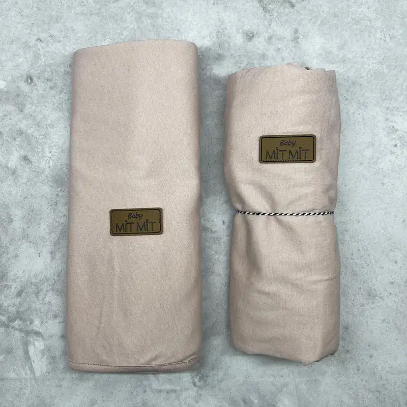 סט מצעים ורוד למיטת תינוק