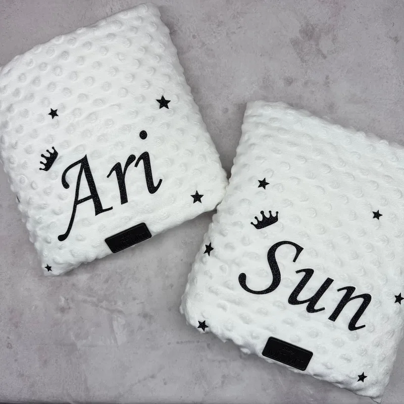 שמיכת פליז לעריסה ועגלה- לבן