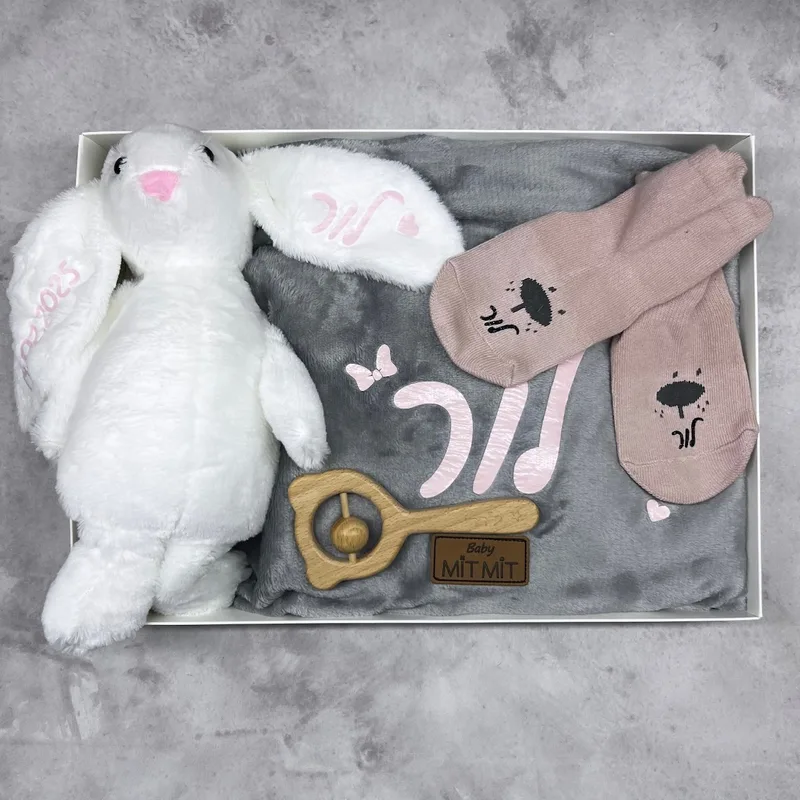 מתנת לידה לתינוקת